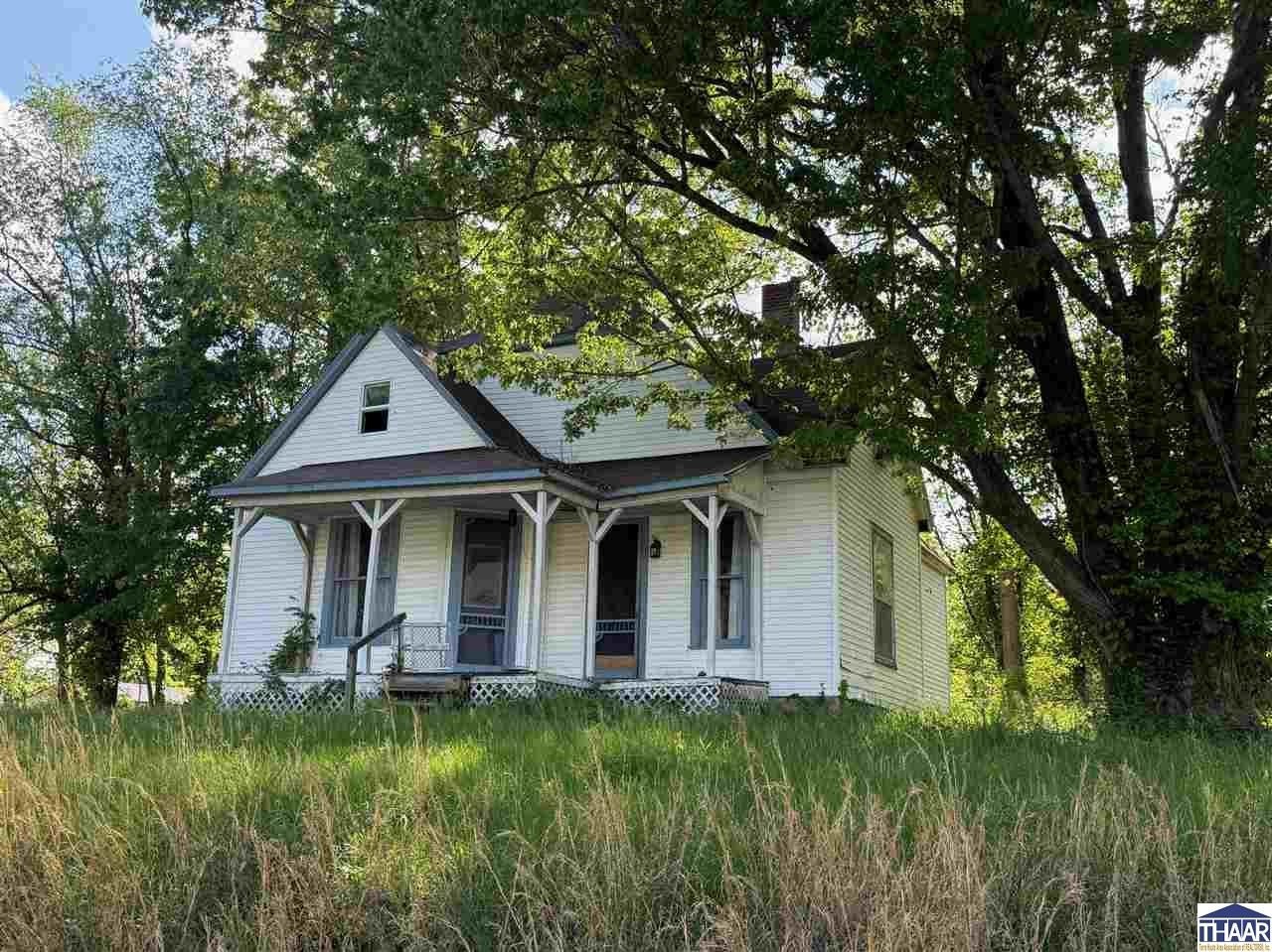 Single Family 3BR 1BA - 126 N Warren St, Shelburn, IN
