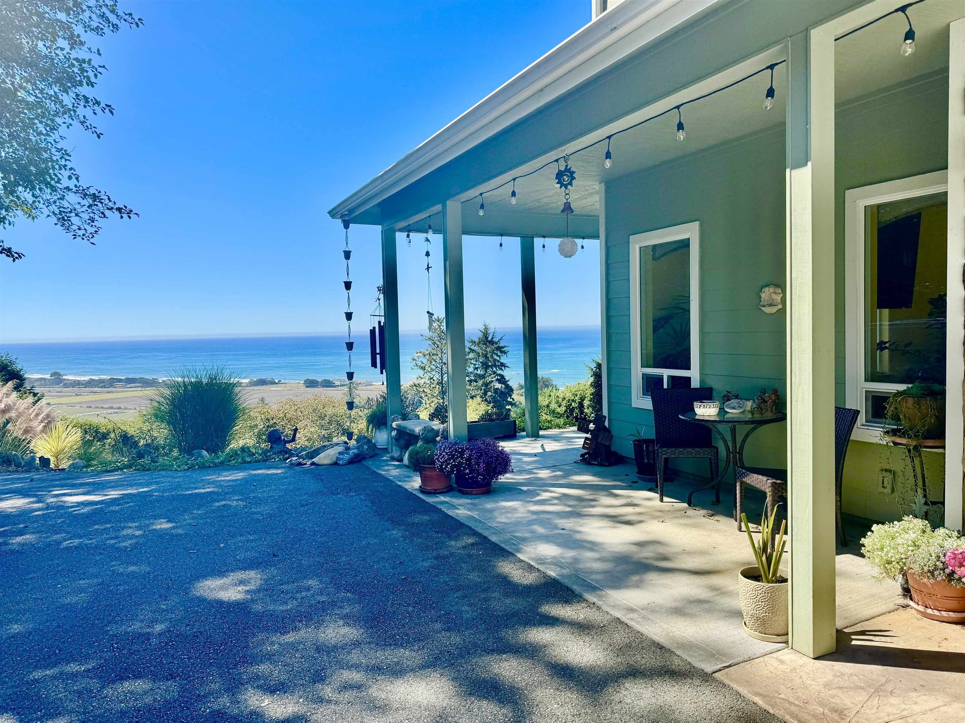 Single Family 3BR 3BA - 120 Surfsound, Smith River, CA
