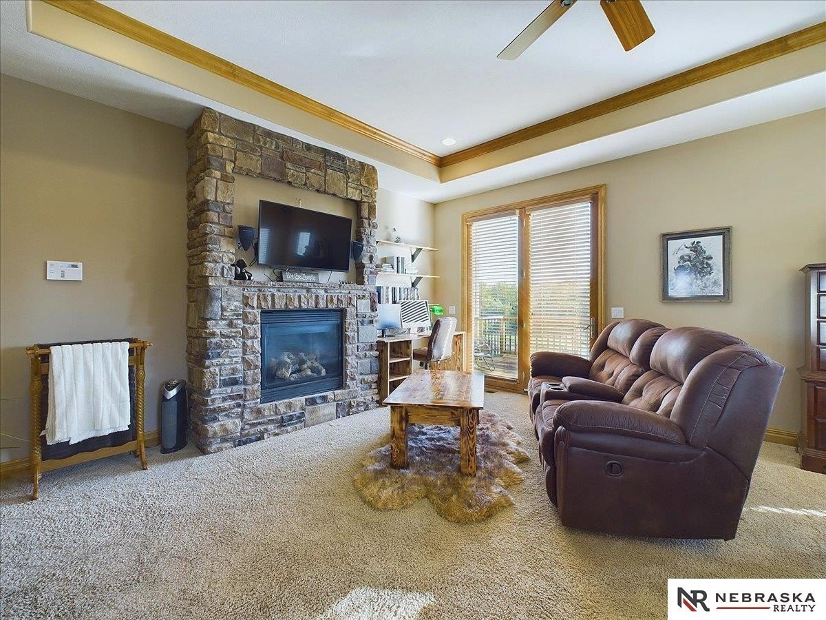 Single Family 5BR 4BA - 6541 Russell Emmett Court, Papillion, NE