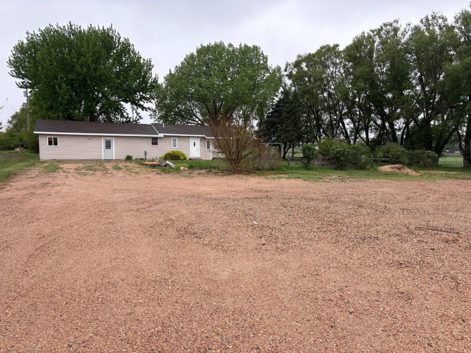 Single Family 4BR 2BA - 81791  Highway 11, Elyria, NE