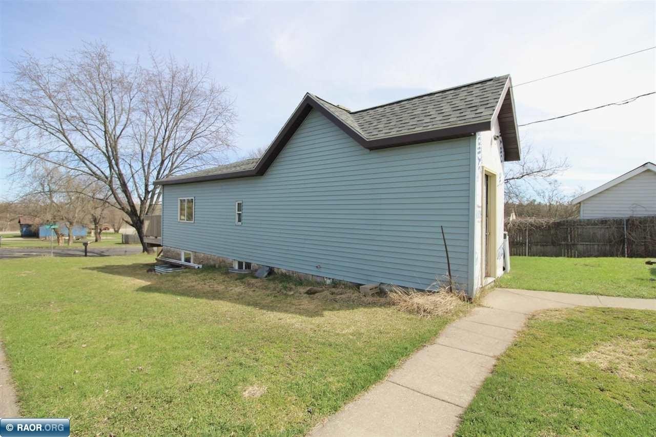 Single Family 4BR 2BA - 5425 1st Ave W, Mckinley, MN