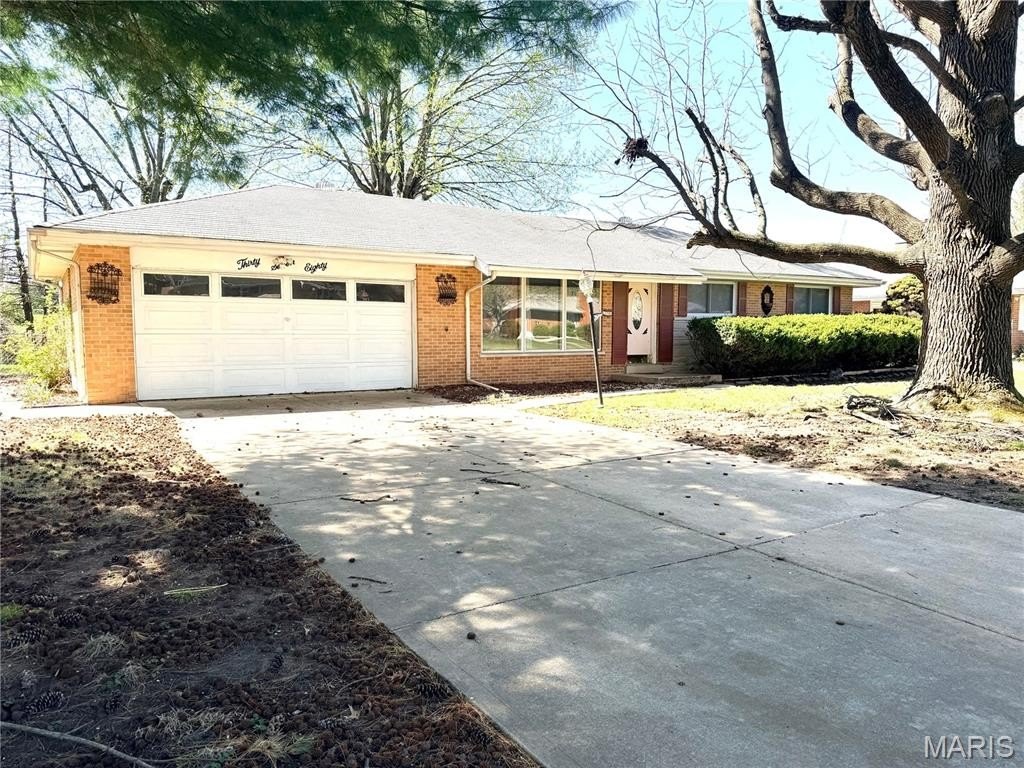 Single Family 3BR 3BA - 3780 Marietta Drive, Florissant, MO