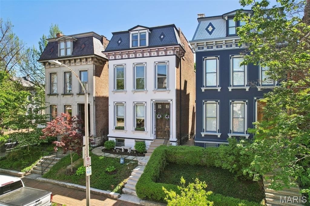 Single Family 4BR 3BA - 1804 Hickory Street, St Louis, MO
