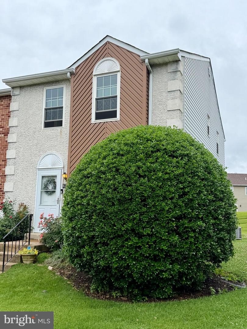 428 CEDARCREST LN Unit 8  