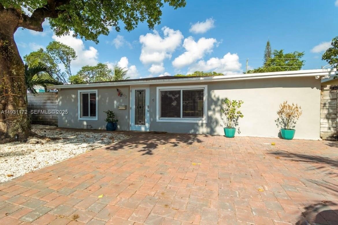 Single Family 4BR 2BA - 1243 NW 3rd Ave, Fort Lauderdale, FL