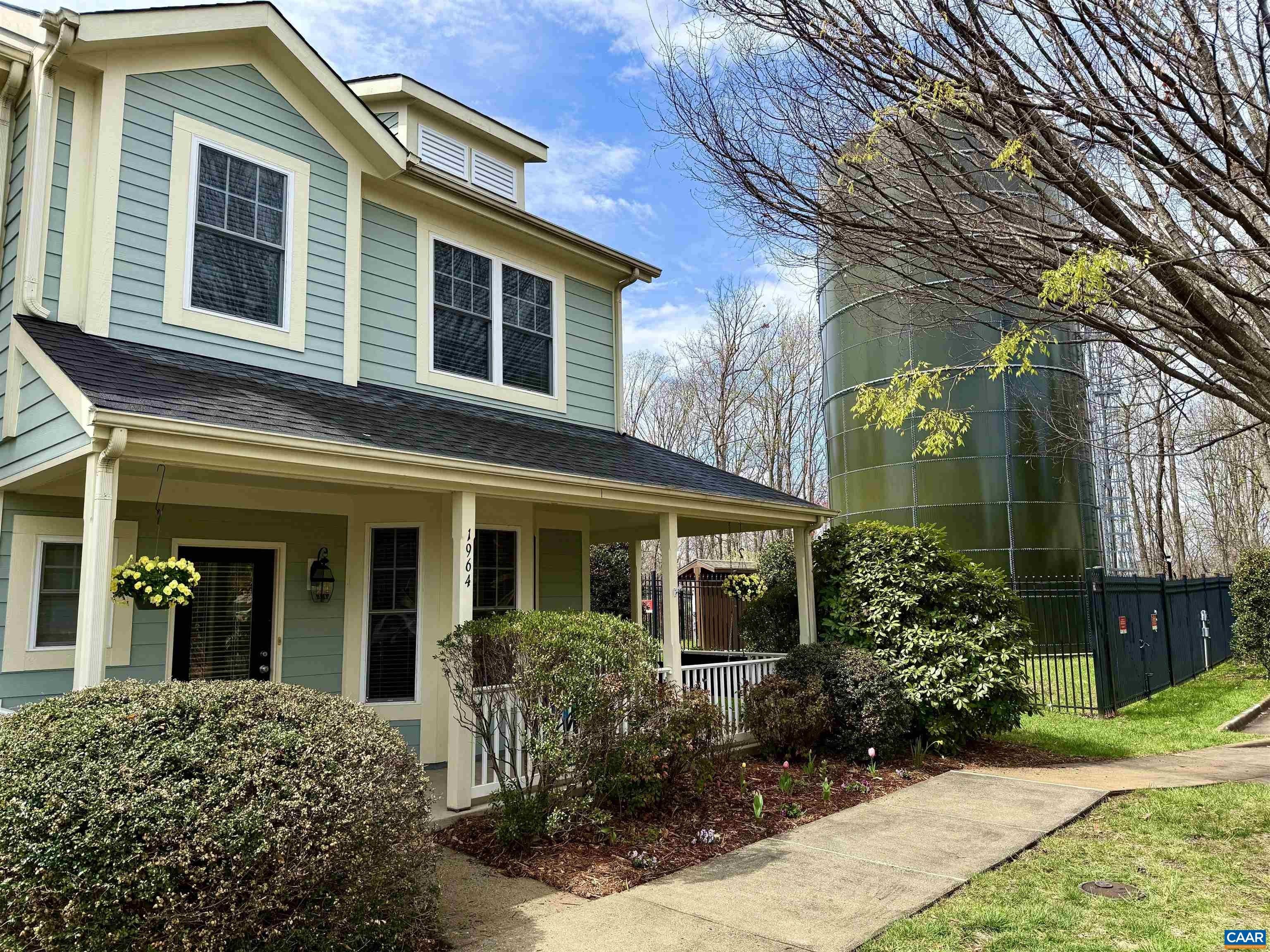 Single Family 3BR 3BA - 1964 TUDOR CT, CHARLOTTESVILLE, VA