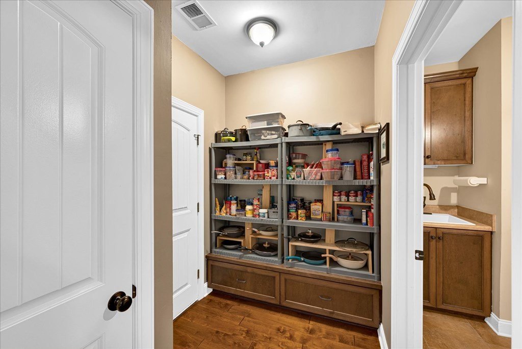 Single Family 3BR 3BA - 103 Stagecoach Court, Ninety Six, SC