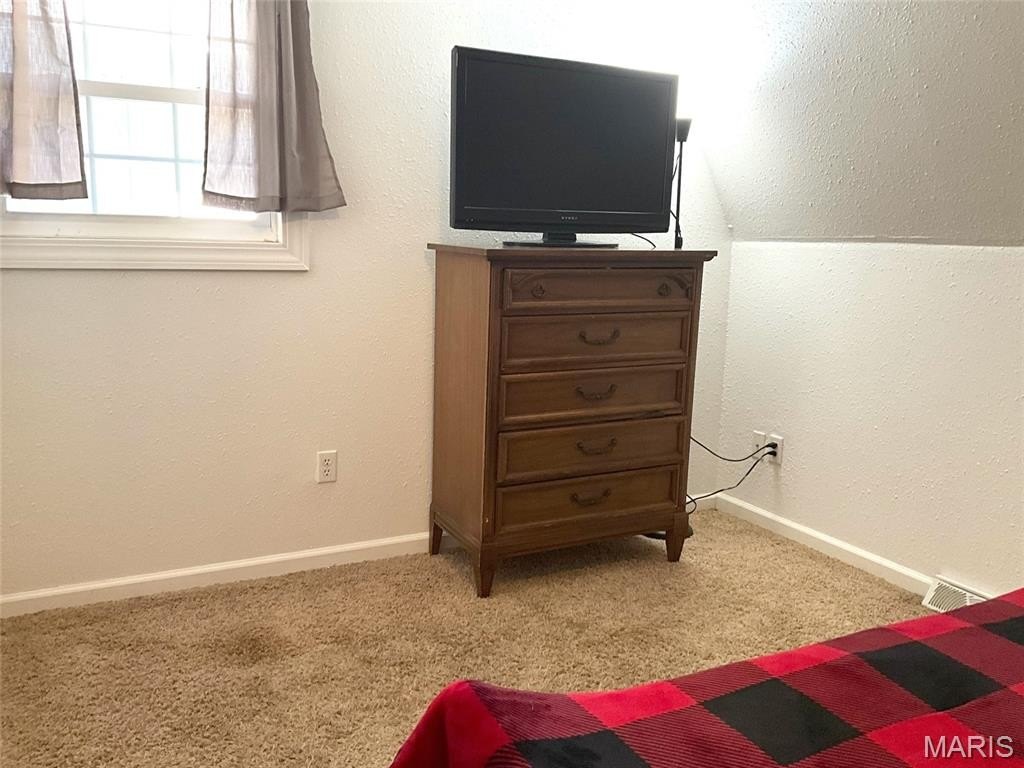 Single Family 3BR 2BA - 103 Branch Drive, Edwardsville, IL