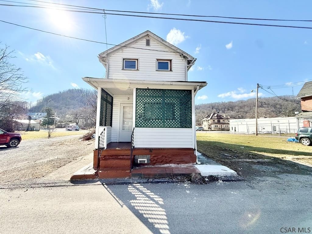 Single Family 2BR 1BA - 736 Kennedy, Johnstown, PA