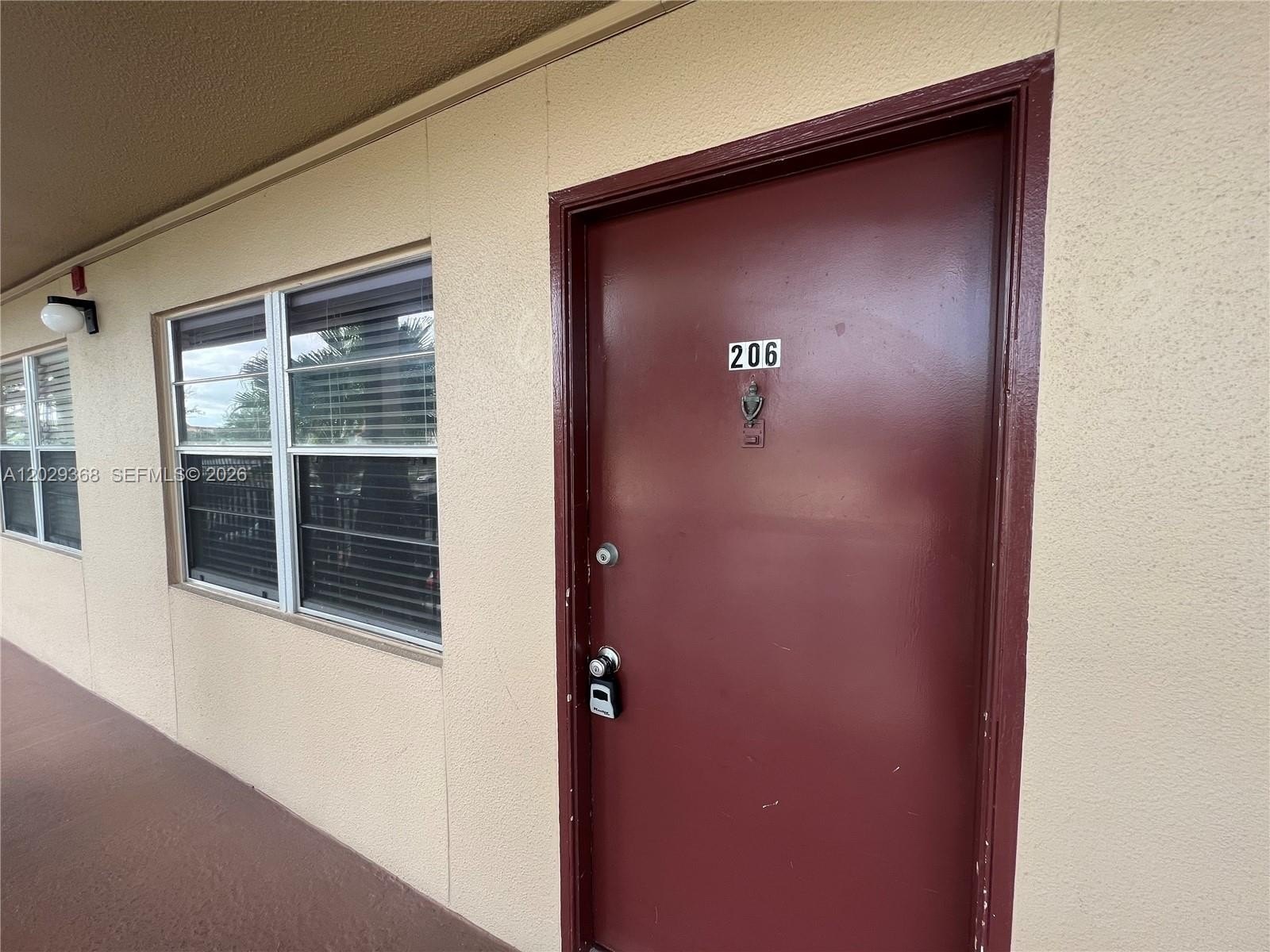 Condo 2BR 2BA - 800 SW 131st Ave, Pembroke Pines, FL