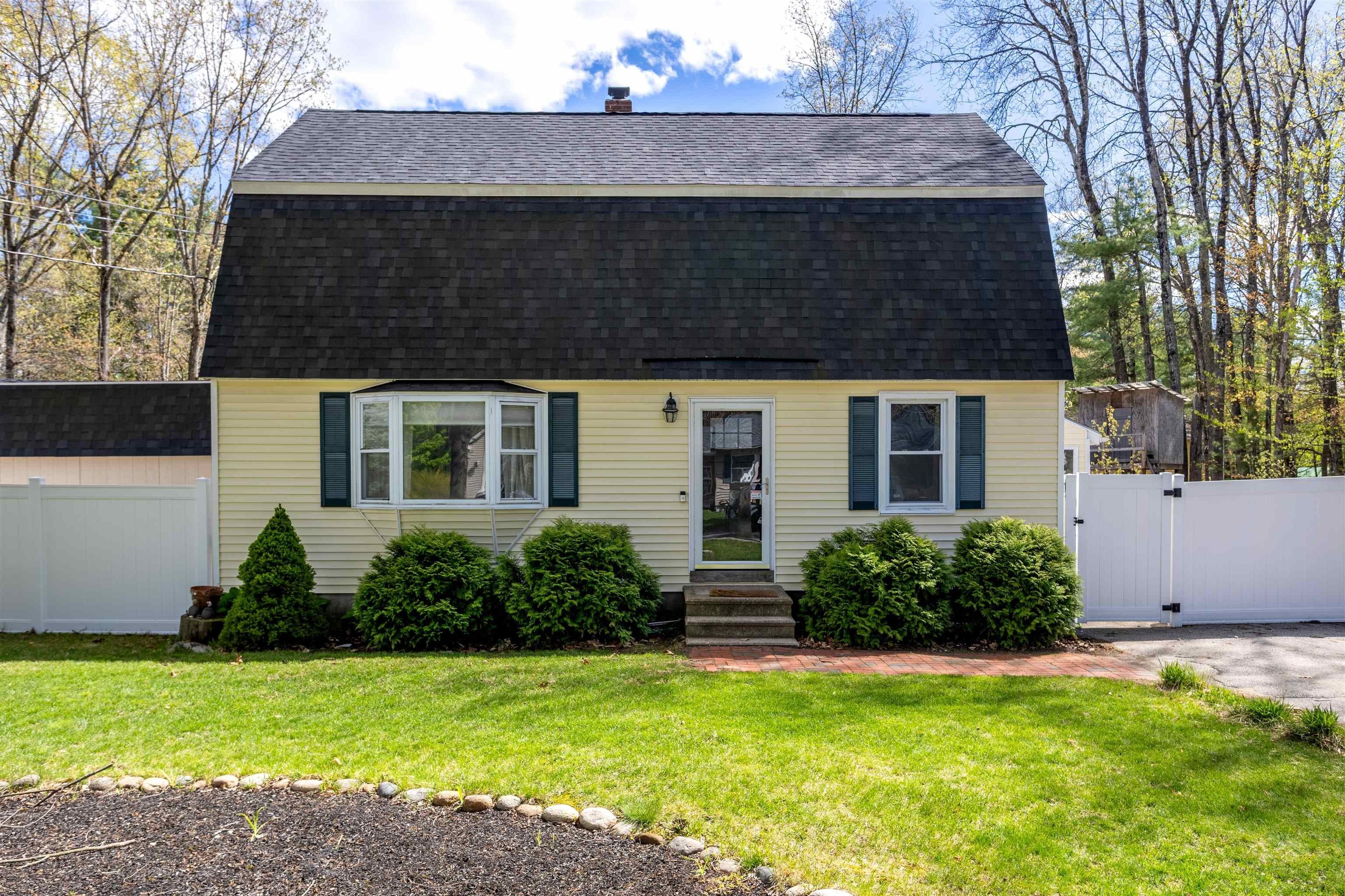 Single Family 4BR 2BA - 86 Manor Road, Concord, NH