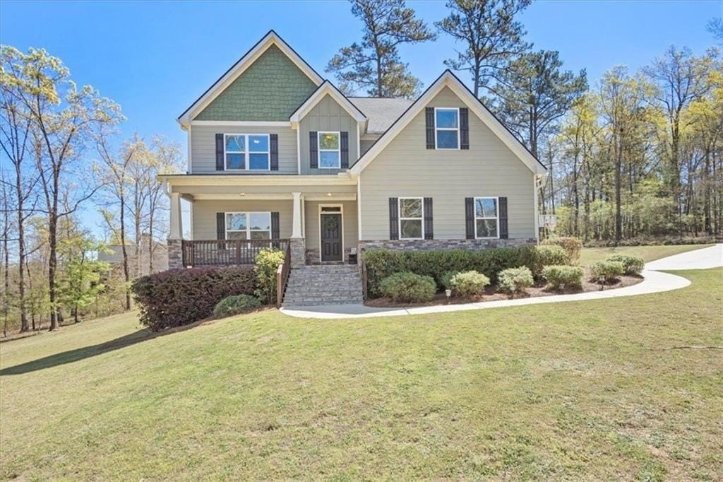 Single Family 4BR 3BA - 102 River Point Road, Jackson, GA