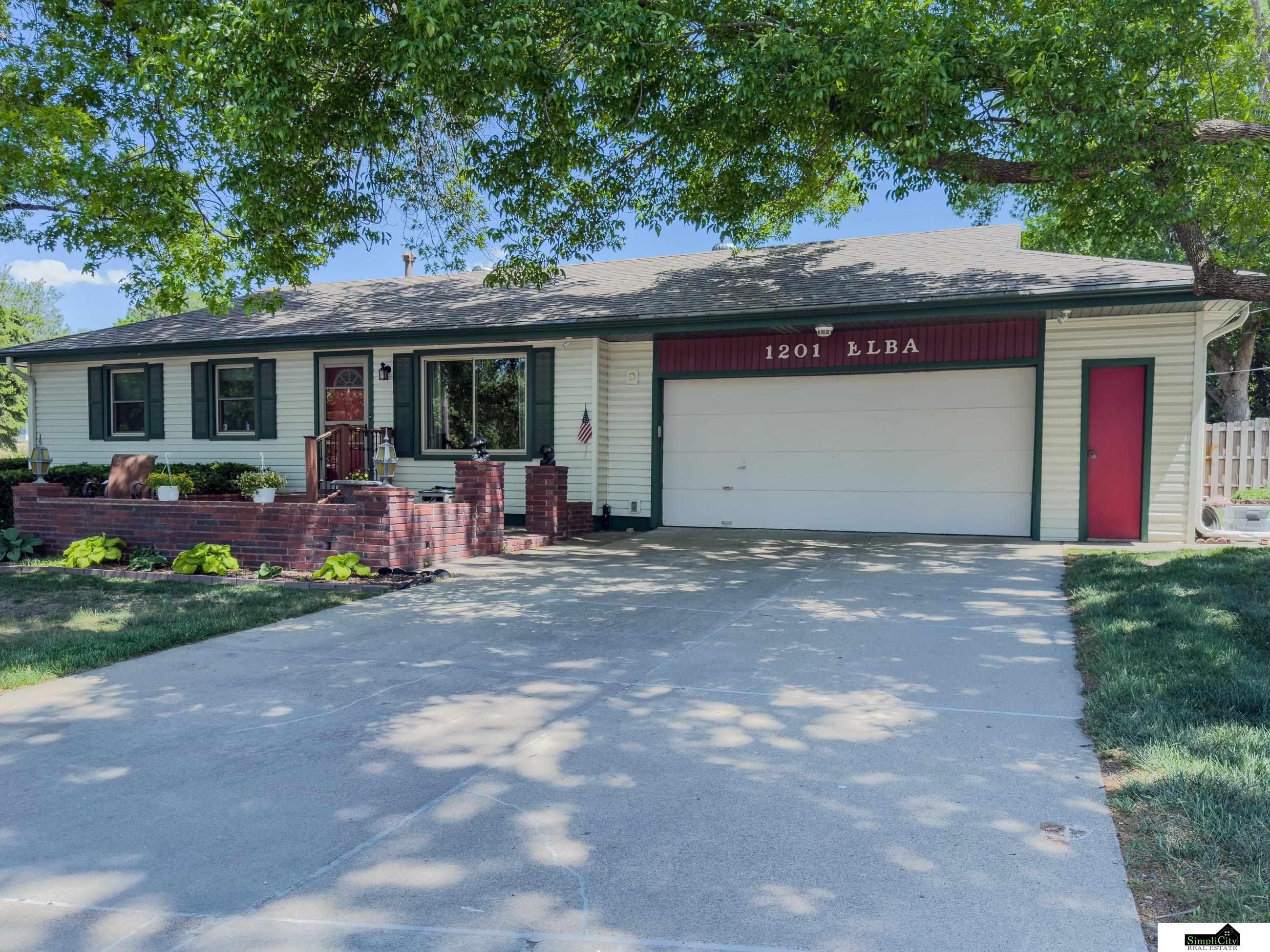 Single Family 4BR 2BA - 1201 Elba Avenue, Lincoln, NE