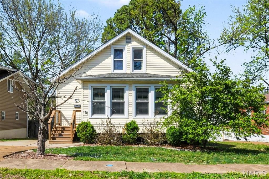 Single Family 2BR 1BA - 727 Landscape Avenue, Webster Groves, MO