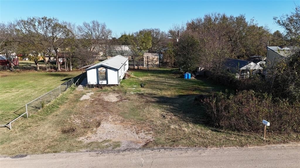 Manufactured Housing 1BA - 214 Pearson Lane, Azle, TX