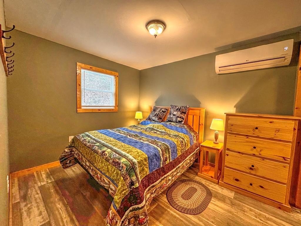 Single Family 1BR 1BA - 3807 Hwy 28, Robbinsville (Graham), NC