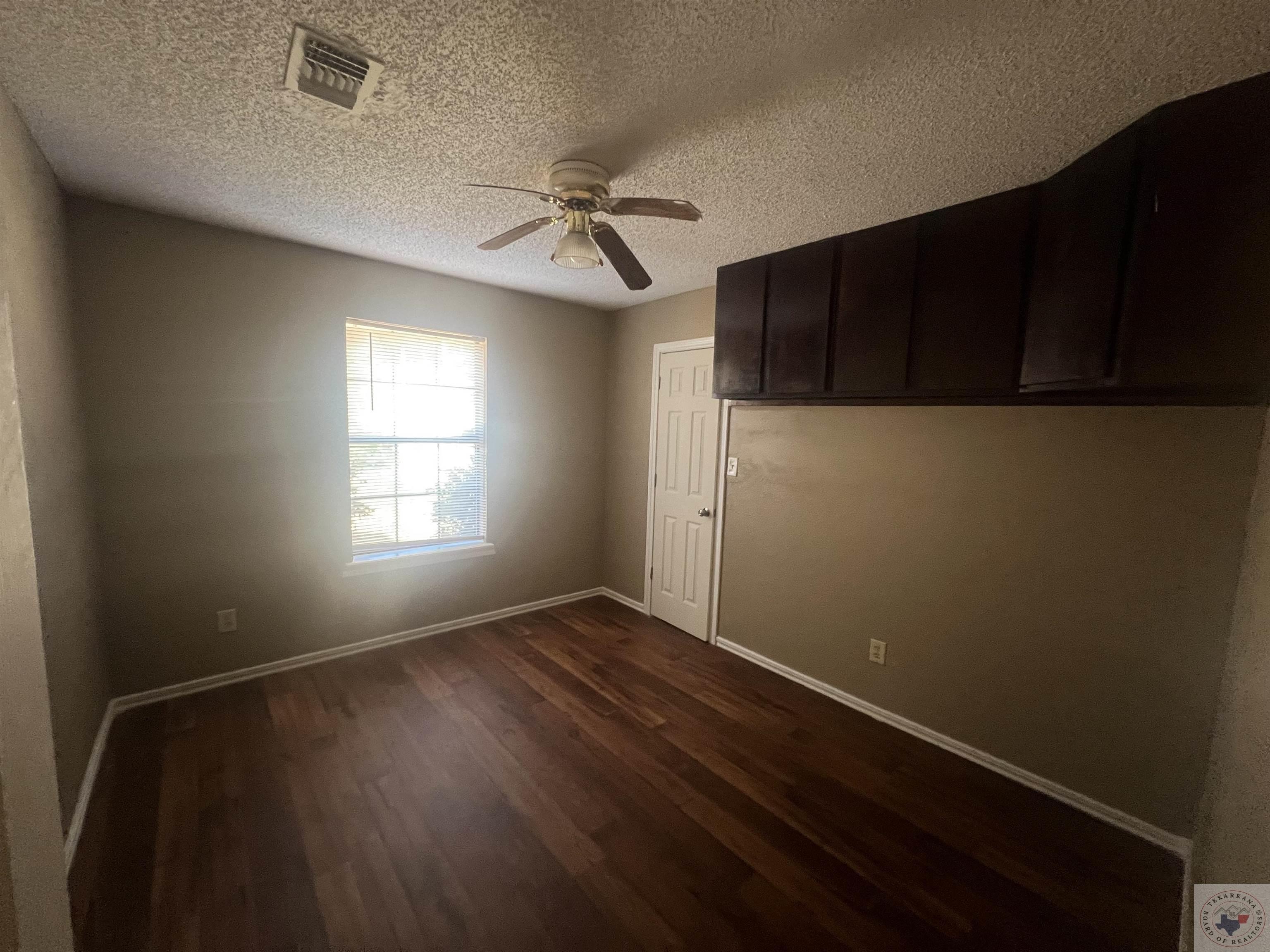 Single Family 3BR 2BA - 34 Dustin Ter, Nash, TX