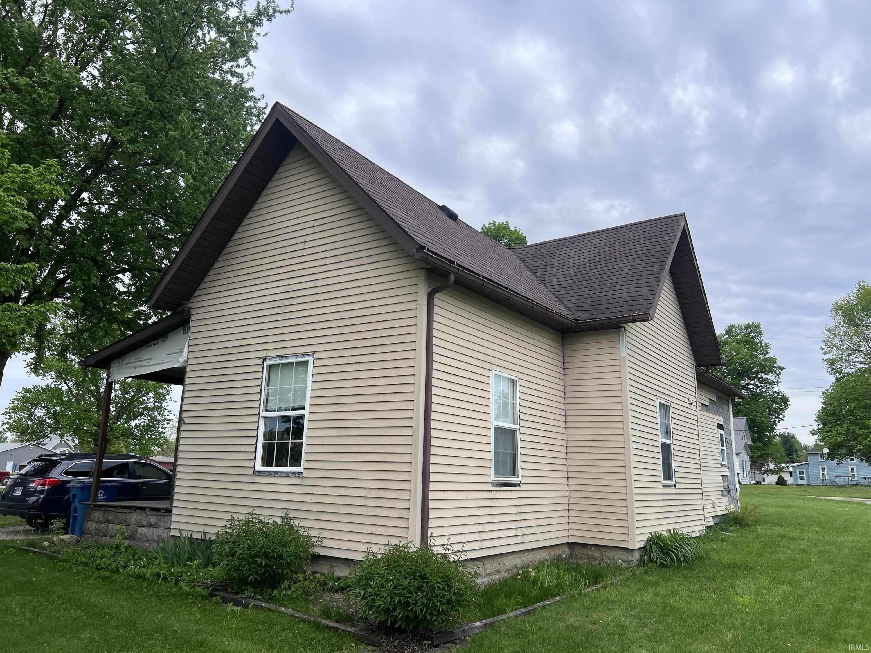 Single Family 3BR 1BA - 208 W Garfield Street, Ashley, IN