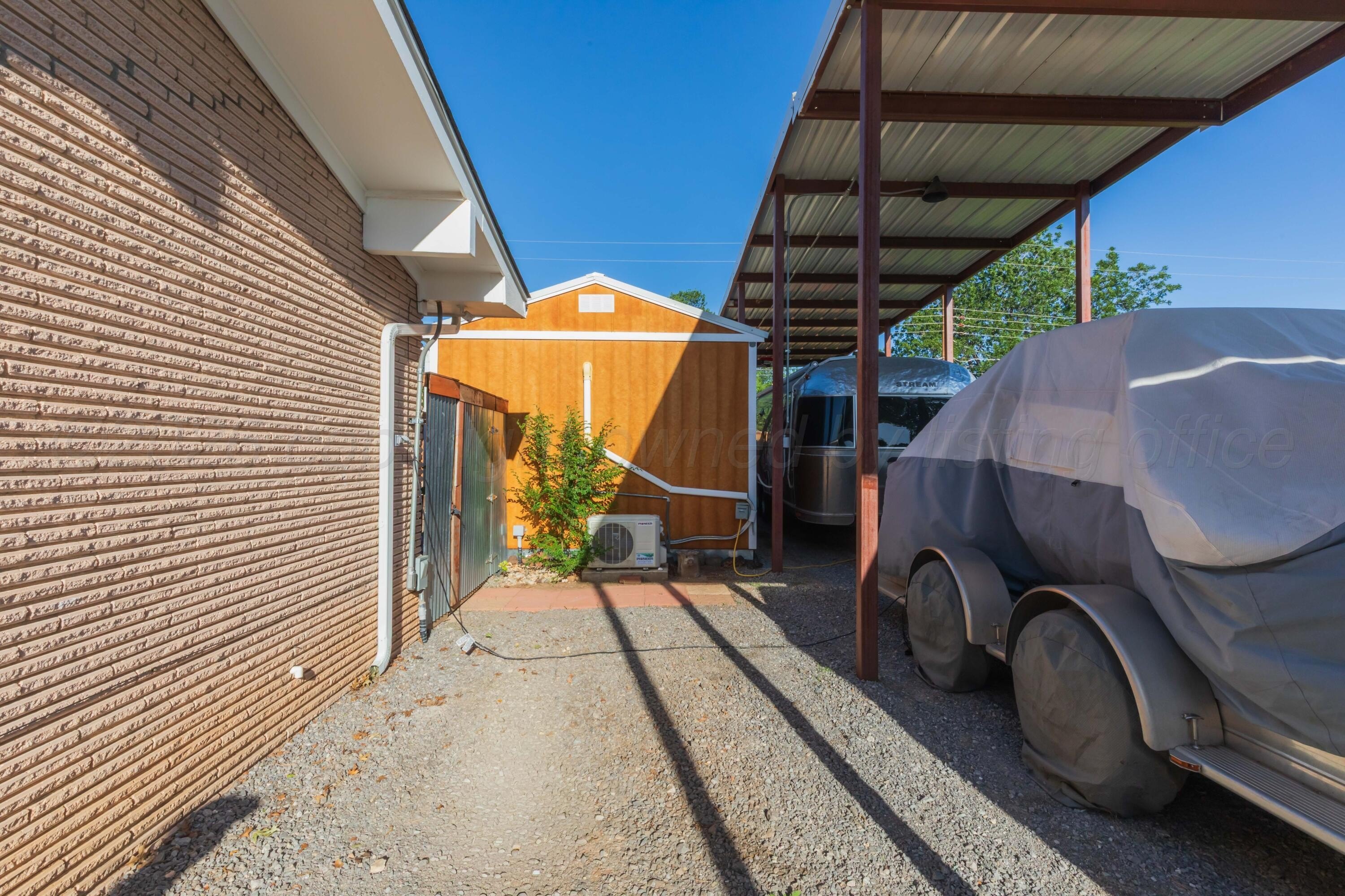 Single Family 3BR 2BA - 1813 Grape St, Pampa, TX