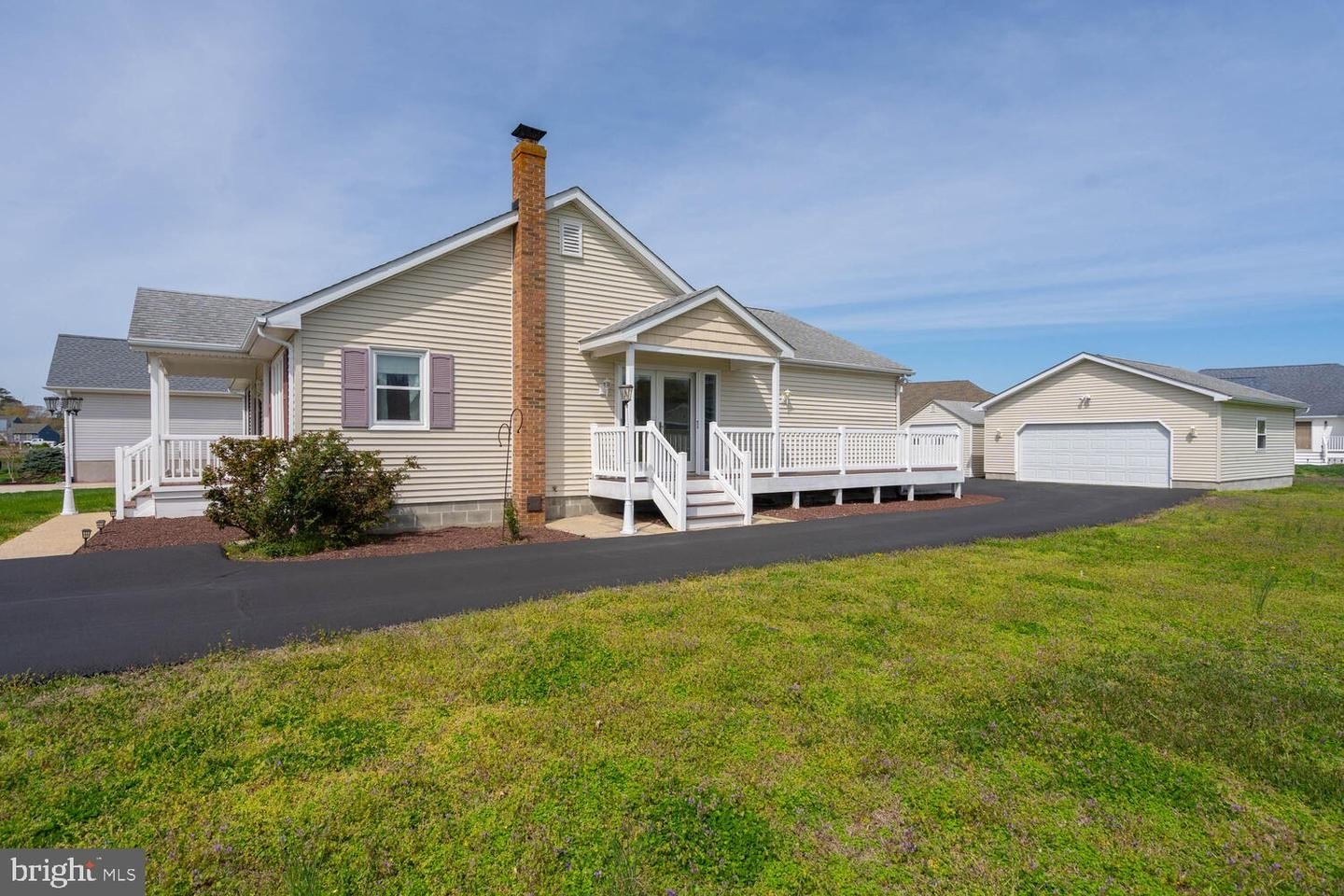 Single Family 3BR 3BA - 38511 VELTA DR, OCEAN VIEW, DE
