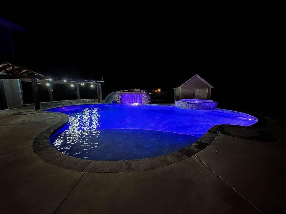 Single Family 5BR 9BA - 162 Whitetail Drive, Stonewall, LA
