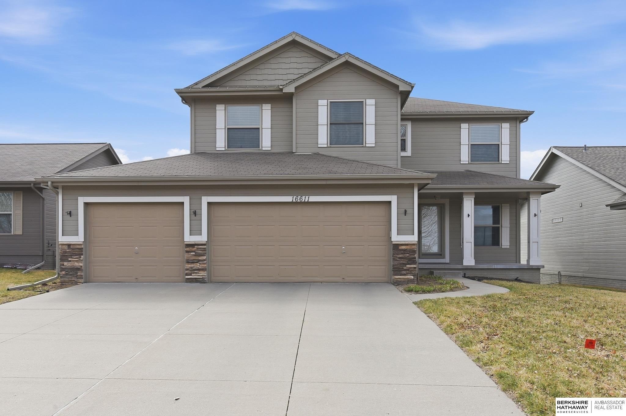 Single Family 4BR 3BA - 16611 Dora Hamann Parkway, Omaha, NE