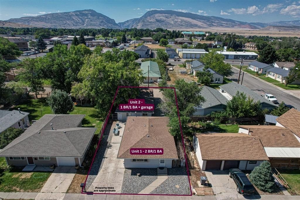 Single Family 2BR 1BA - 1617 19th St, Cody, WY