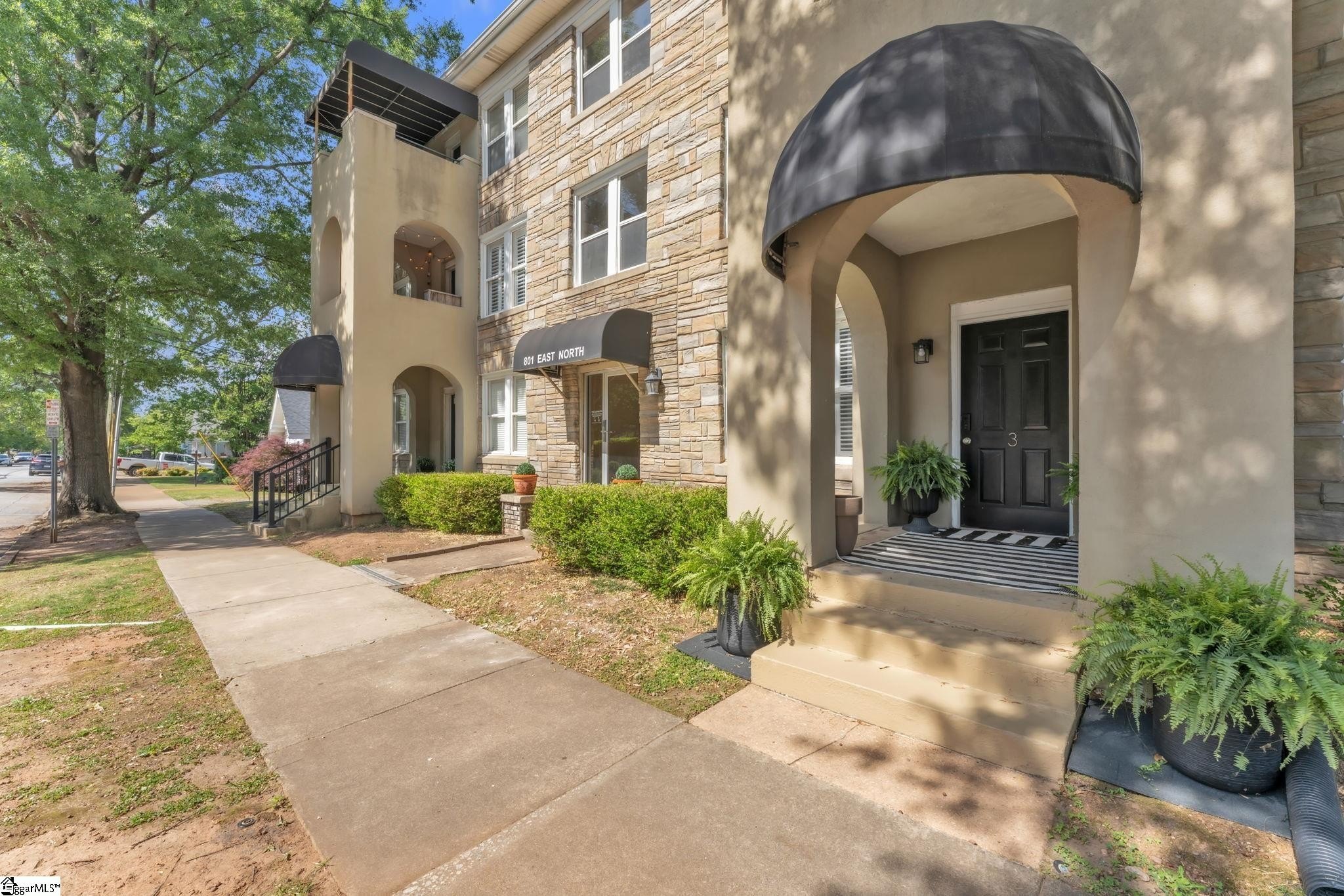 Condo 2BR 1BA - 801 E North Street, Greenville, SC