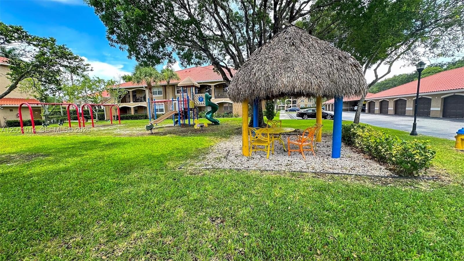 Condo 2BR 2BA - 11700 SW 2nd St, Pembroke Pines, FL