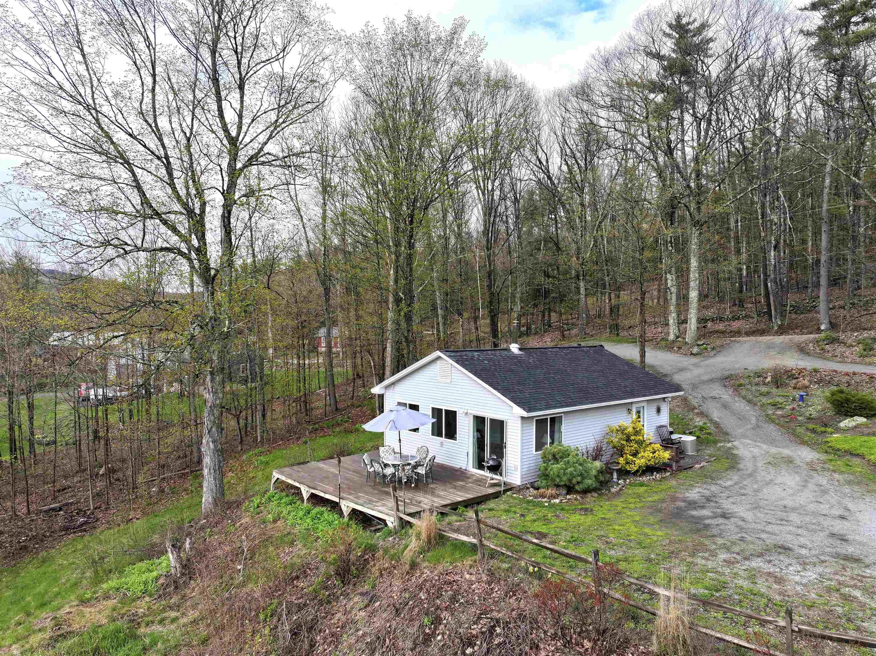 Single Family 1BR 1BA - 534 Gillingham Drive, Newbury, NH