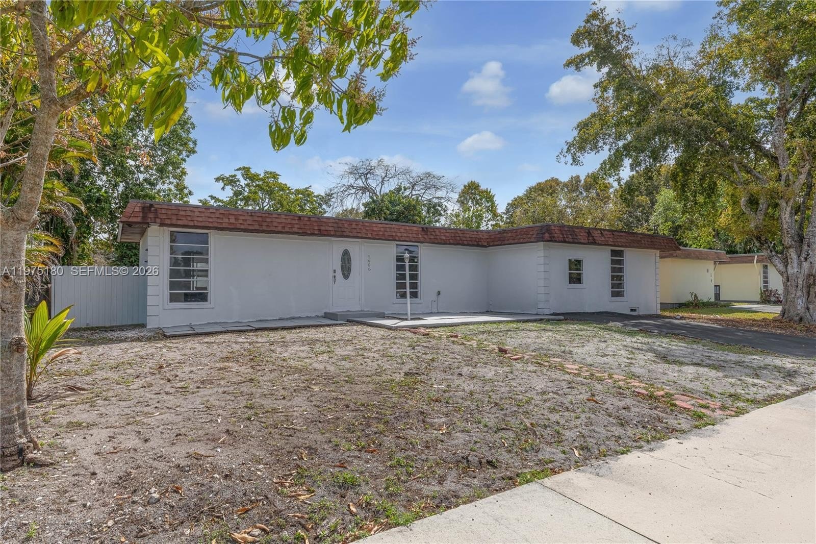 Single Family 3BR 2BA - 7906 NW 74th Ave, Tamarac, FL