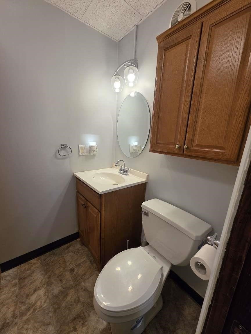 Single Family 6BR 2BA - 2729 Dartmouth College Highway, Haverhill, NH