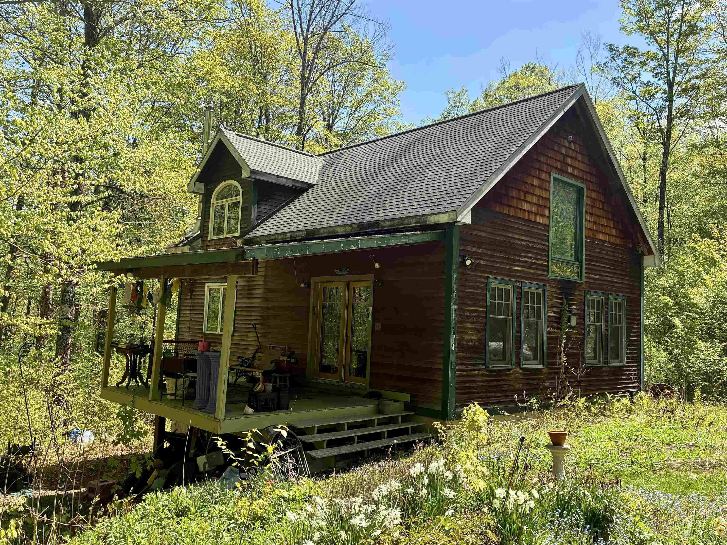 Single Family 1BR 2BA - 114 Maple Street, Duxbury, VT
