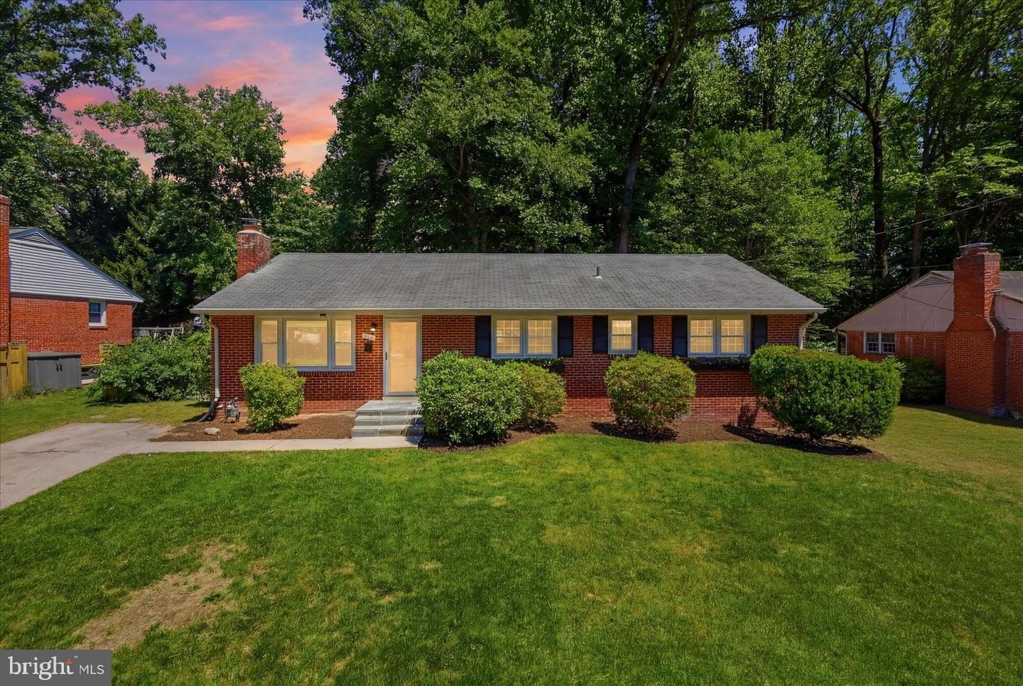 Single Family 4BR 3BA - 5609 SEDGWICK LN, SPRINGFIELD, VA