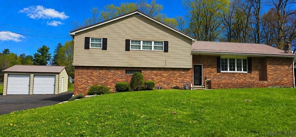 Single Family 5BR 2BA - 262 Rose Branch Street, Johnstown, PA
