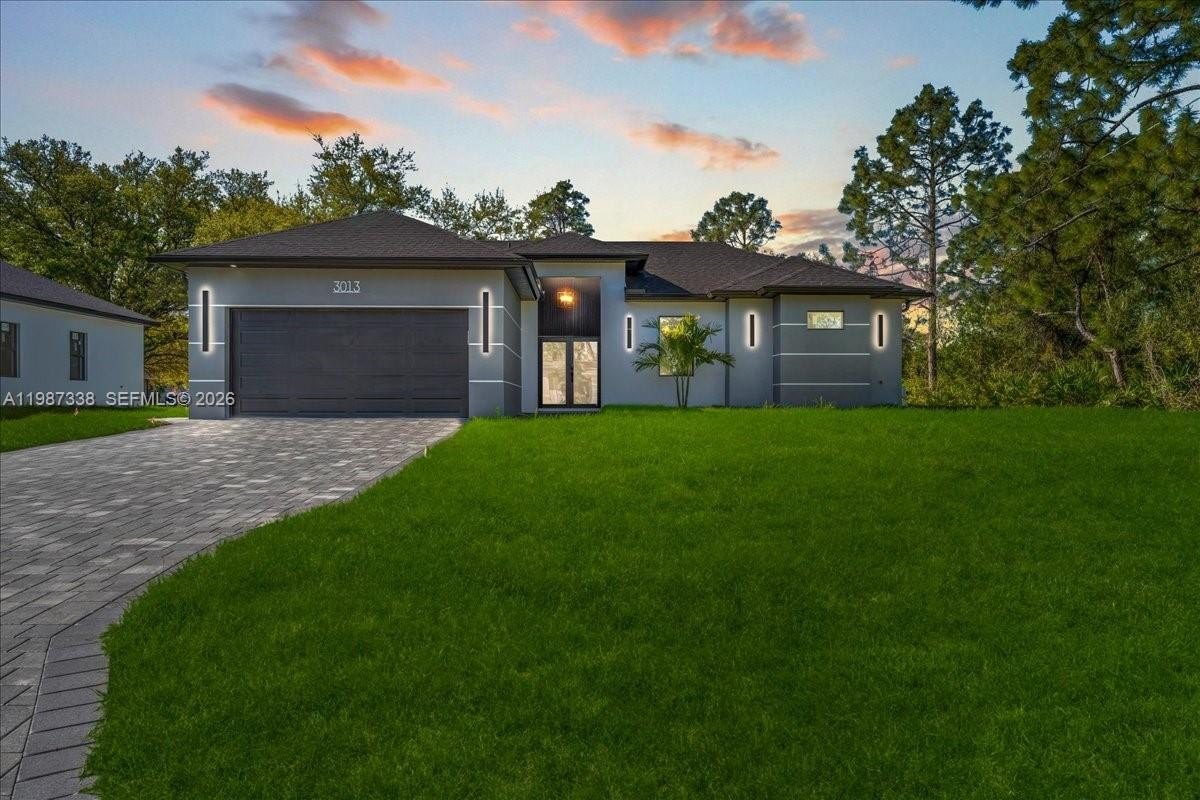 3013 14th St W  