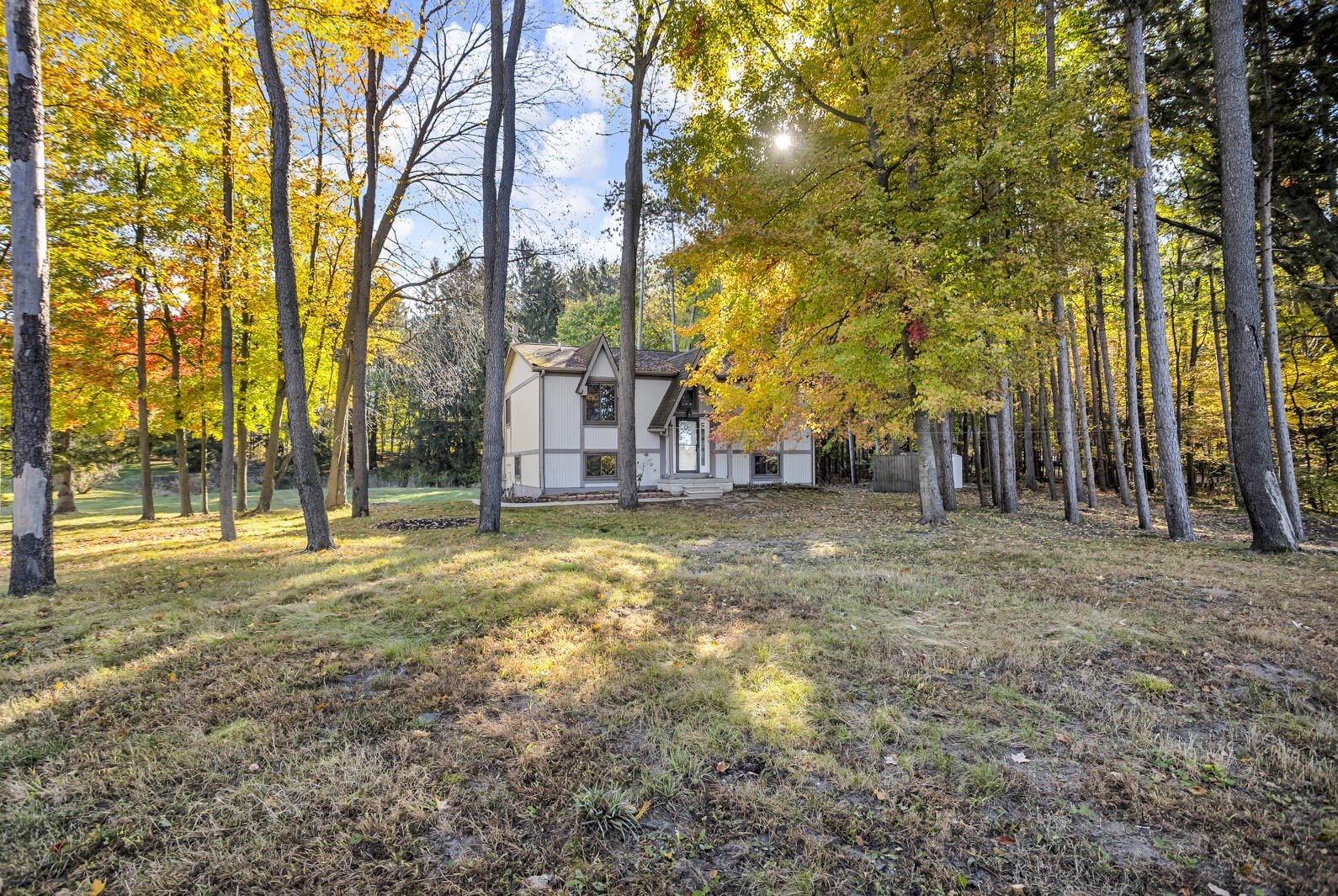 Single Family 5BR 2BA - 4042 Burns Road, Howell, MI