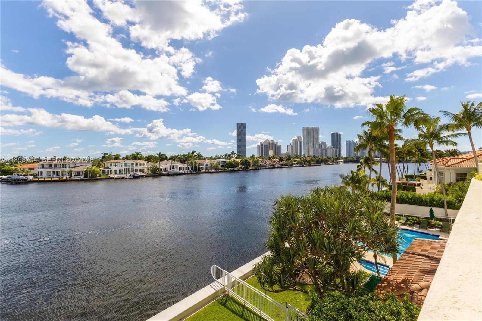 Condo 4BR 5BA - 20165 NE 39th Pl, Aventura, FL