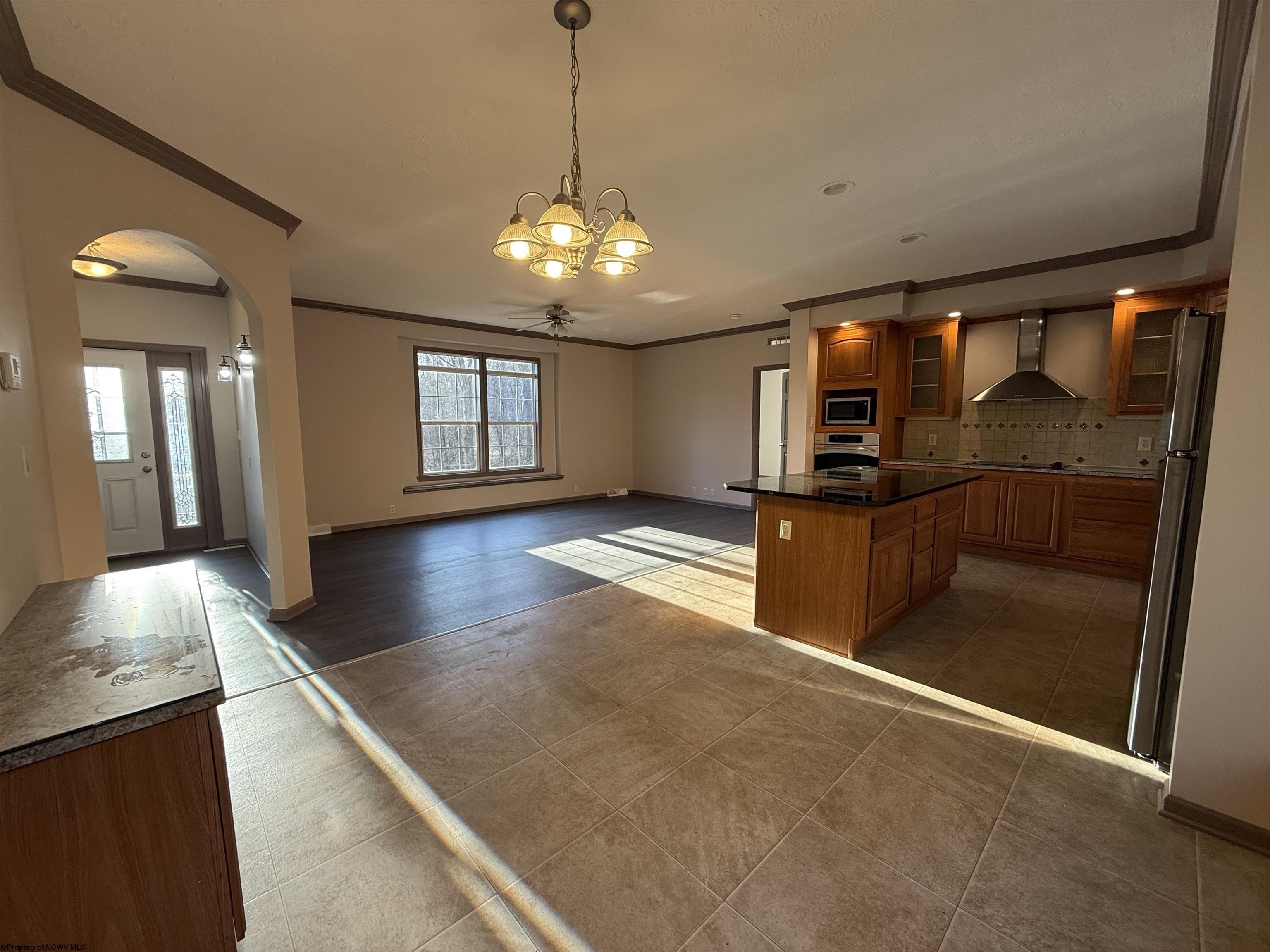 Single Family 3BR 2BA - 313 Hecks Run Road, Fairmont, WV