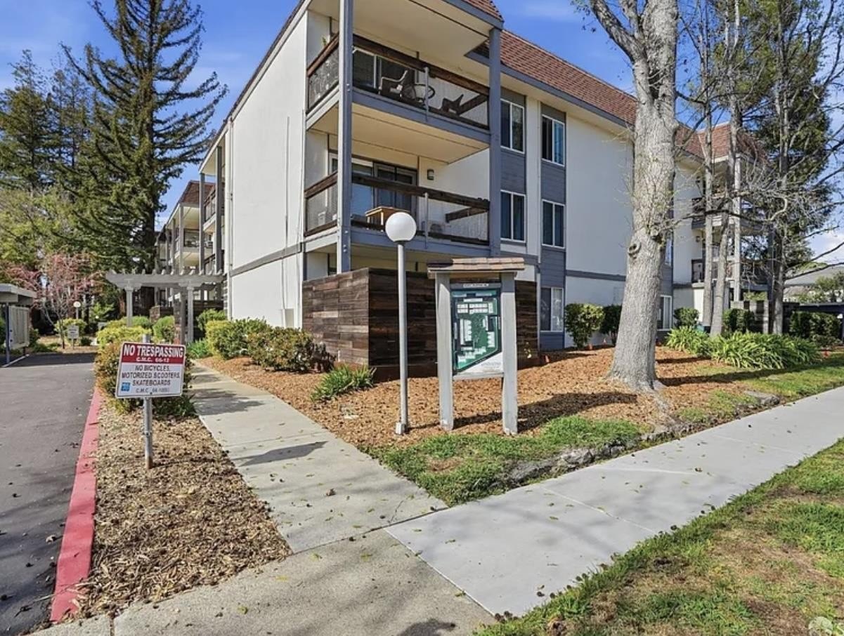 Condo 1BR 1BA - 4081 Clayton RD 235, CONCORD, CA