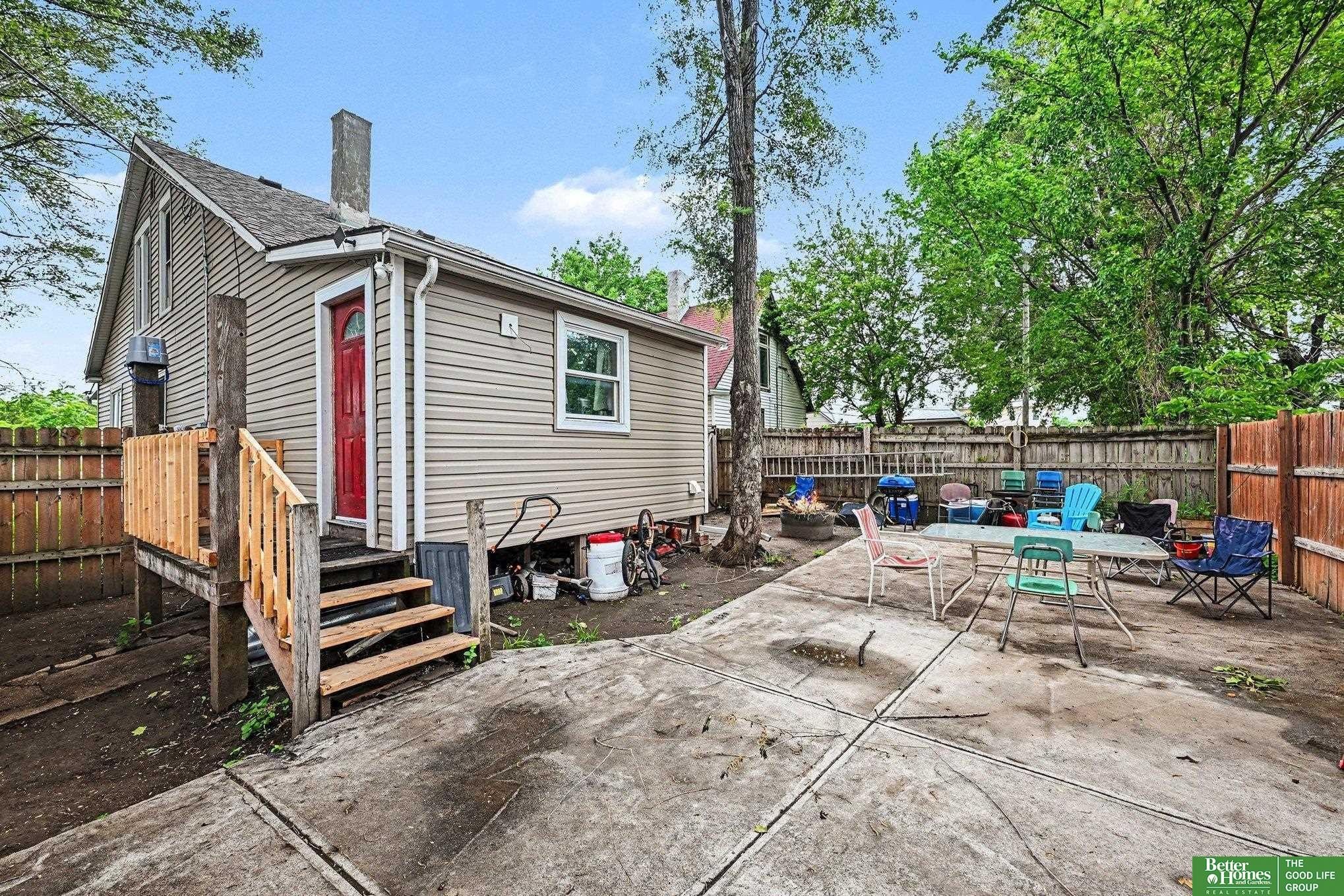 Single Family 3BR 2BA - 2850 Meredith Avenue, Omaha, NE