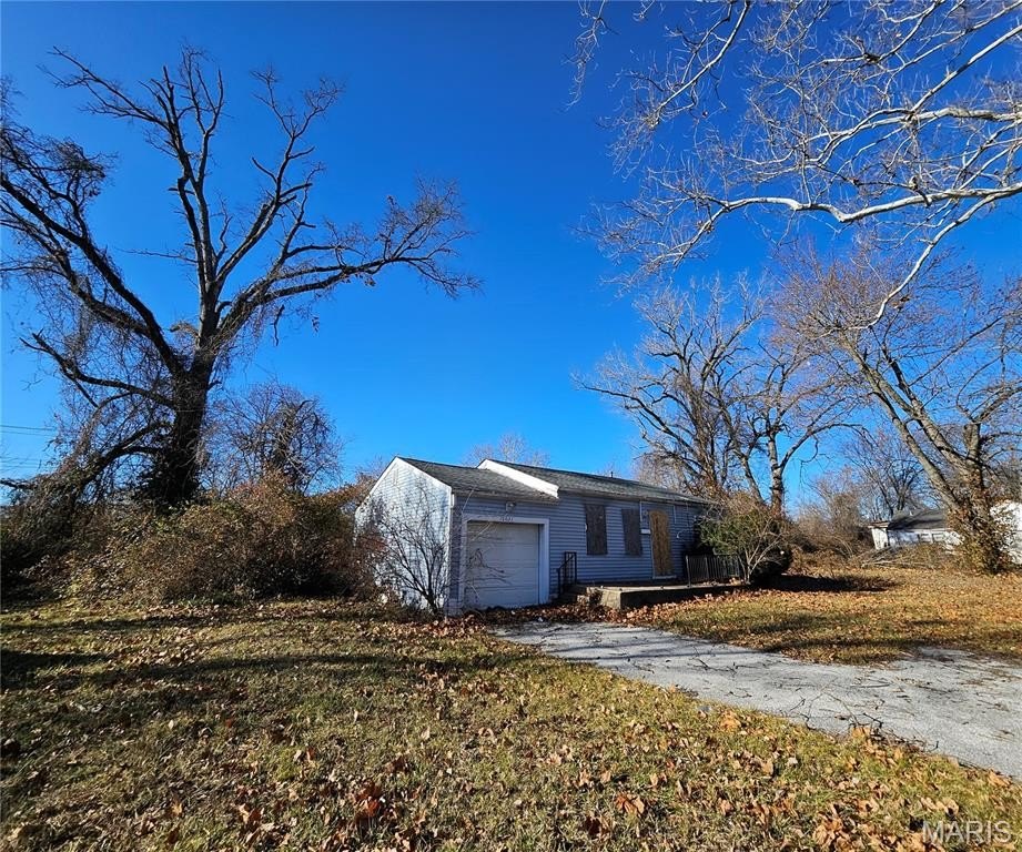 Single Family 2BR 1BA - 10021 Baron Drive, St Louis, MO