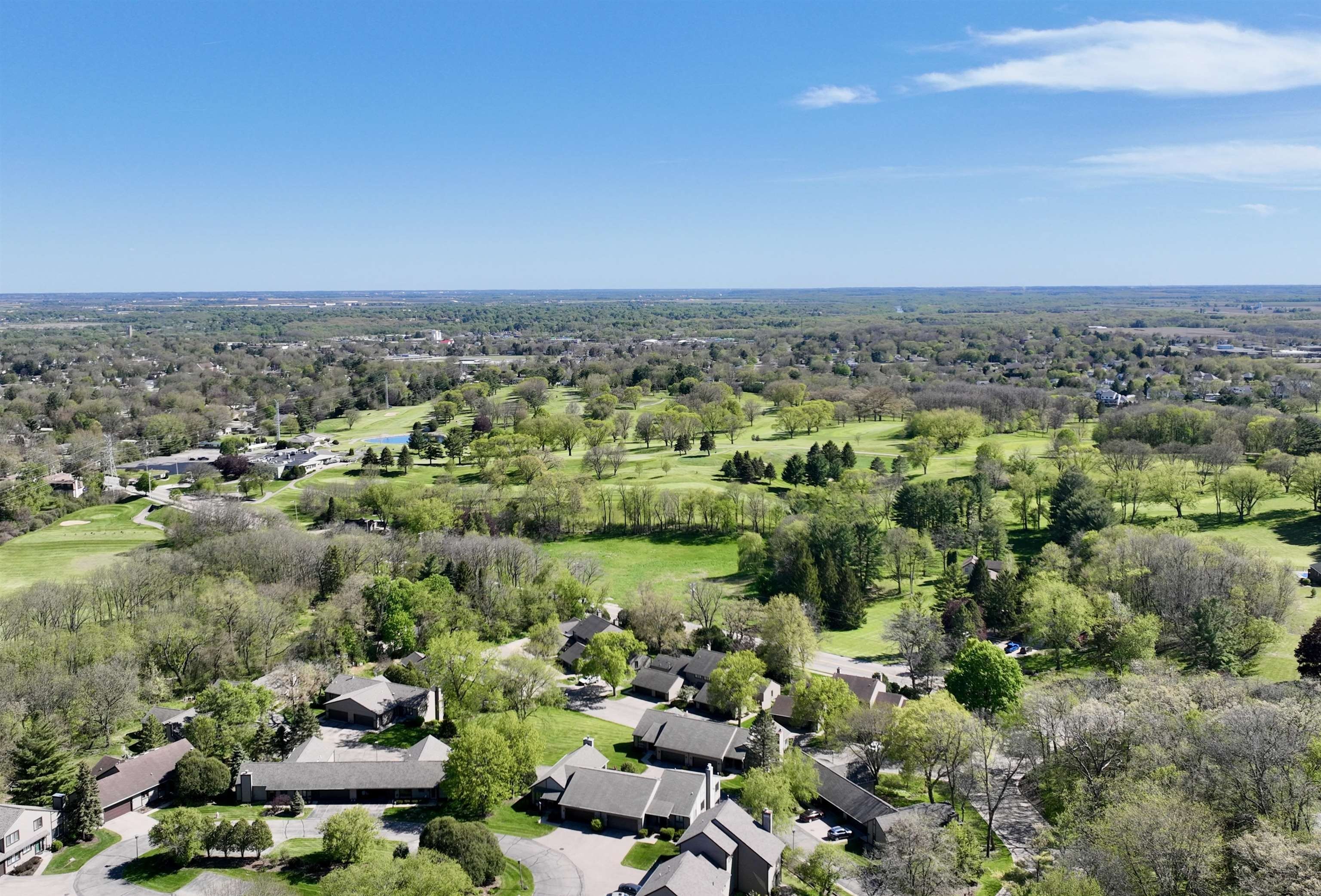 Condo 2BR 2BA - 206 Shady Oak Court, Janesville, WI