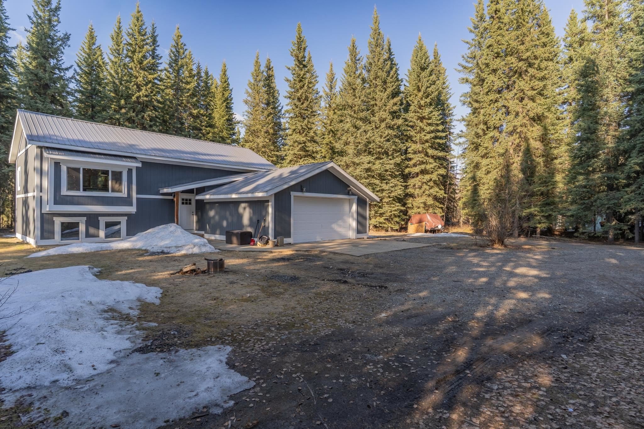 Single Family 4BR 3BA - 2531 CLYDESDALE DRIVE, North Pole, AK