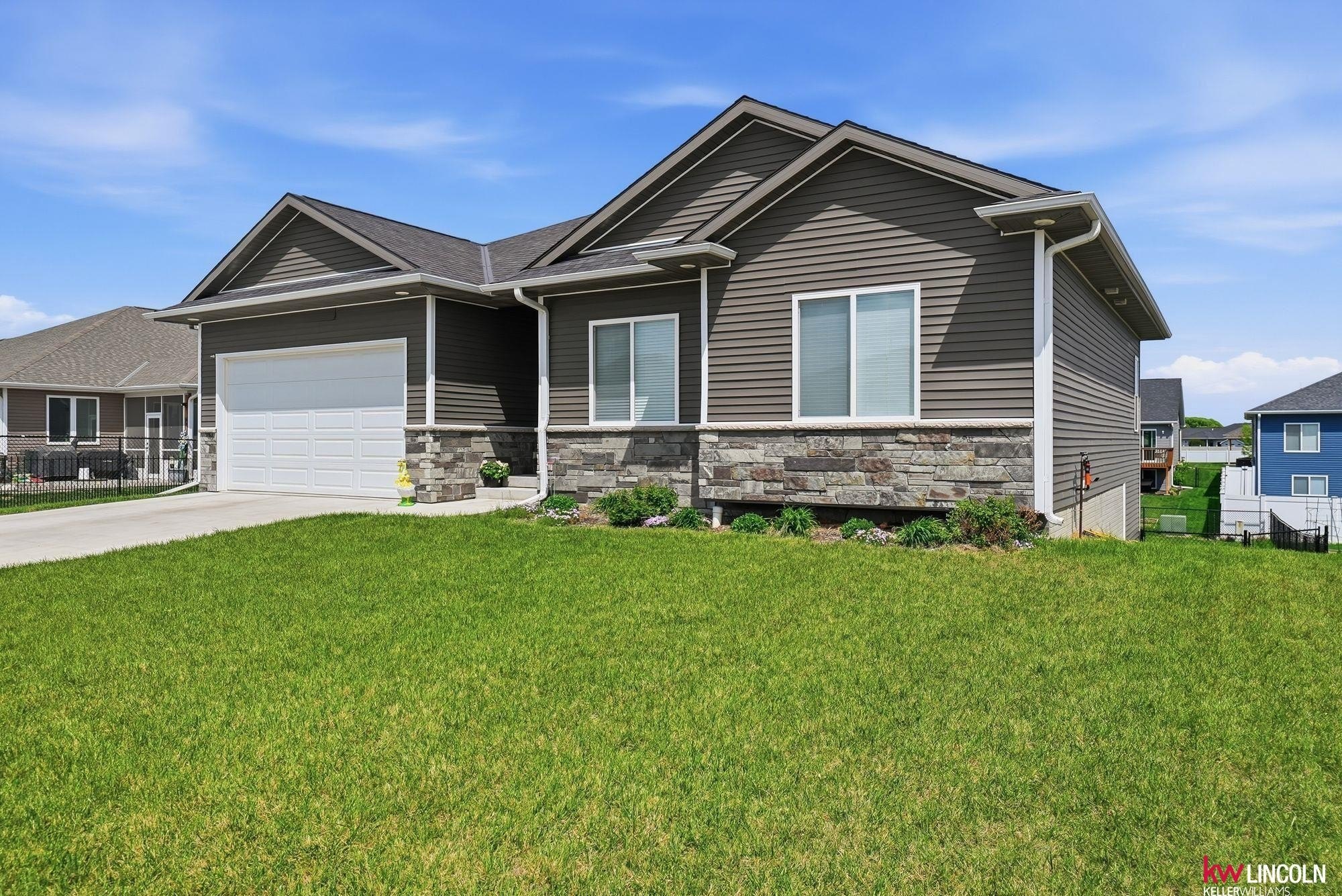 Single Family 3BR 2BA - 7420 N 49 Street, Lincoln, NE