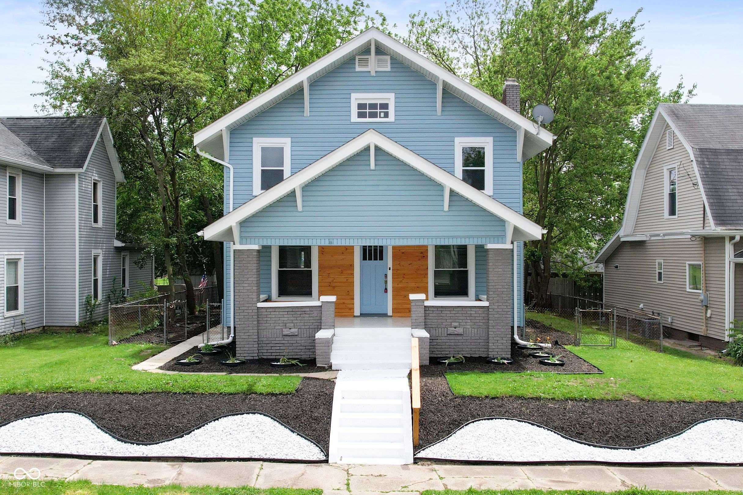 Single Family 4BR 2BA - 1431 A Avenue, New Castle, IN