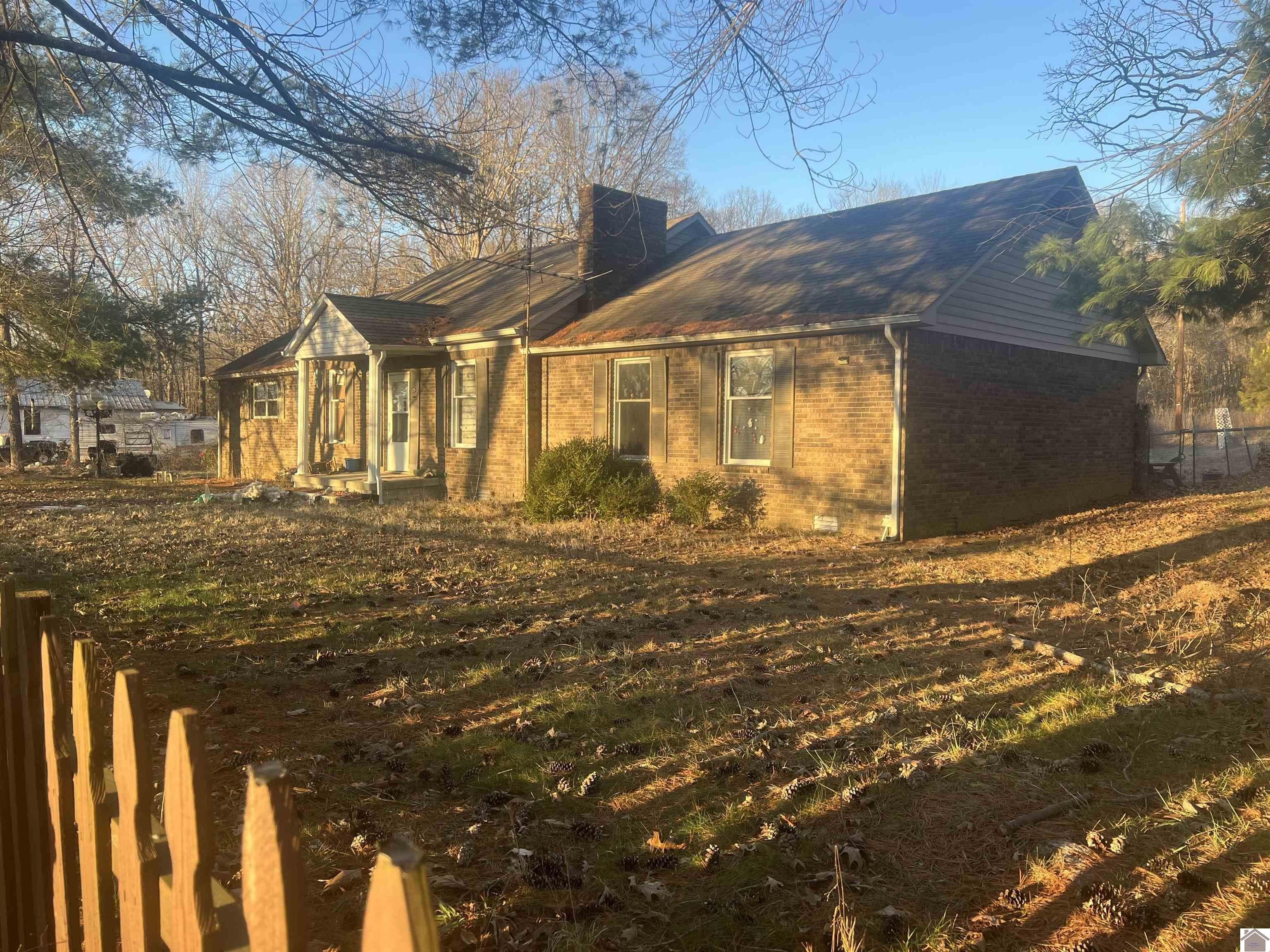 Single Family 3BR 2BA - 1334 State Route 1668, Marion, KY