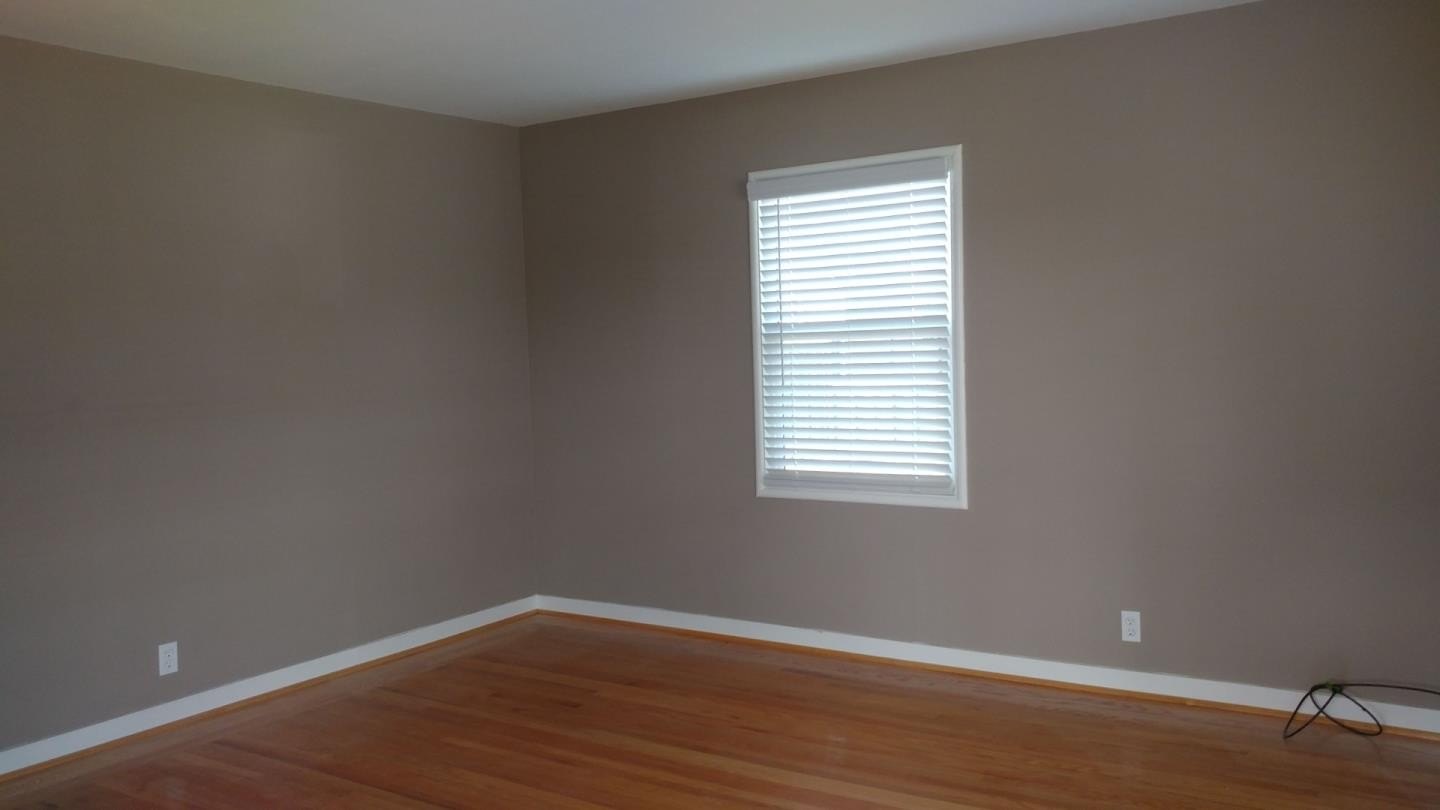 Single Family 2BR 2BA - 36871 Locust ST, NEWARK, CA