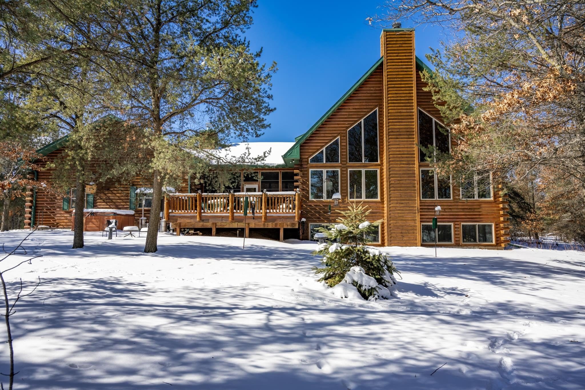 Single Family 3BR 4BA - N13436 19th Avenue, Necedah, WI