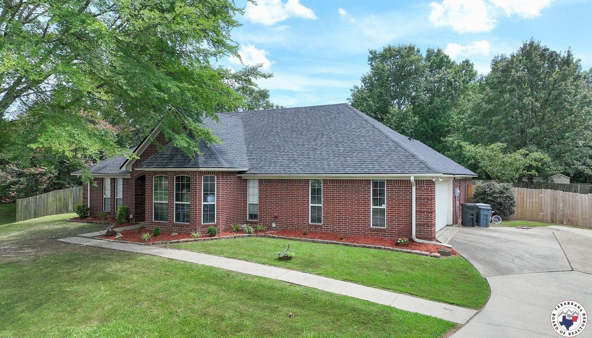 Single Family 3BR 2BA - 204 Boulder Ridge Cir, Texarkana, AR